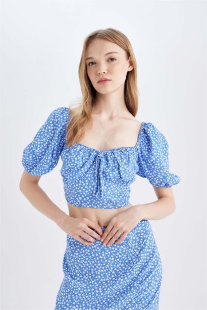 Slim Fit Round Collar Printed Short Sleeve Blouse