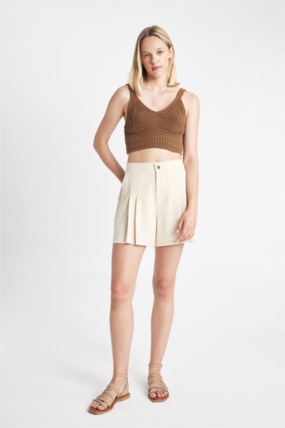 Regular Fit High Waist Short Leg Shorts