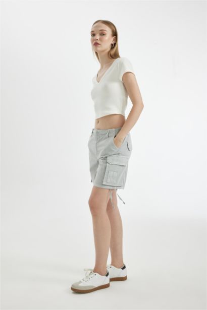 شورت قصير جبردين قصة عادية بخصر عادي