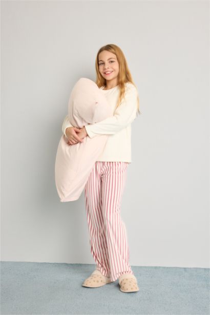 Girl Top Striped Bottoms 2 Piece Pajama Set