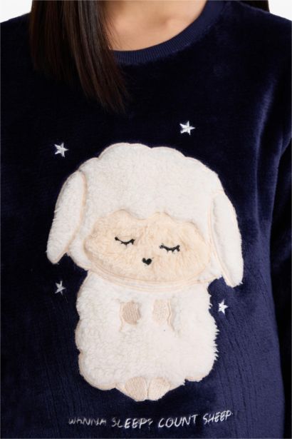 سيت بجامة بناتي قطيفة قصة عادية - قطعتين