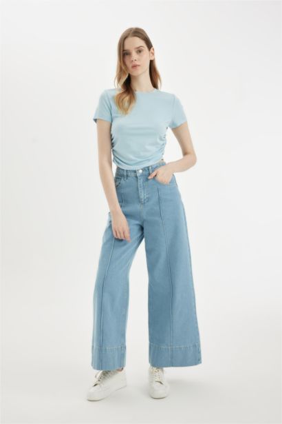 T-shirt slim à col rond en modal et à manches courtes