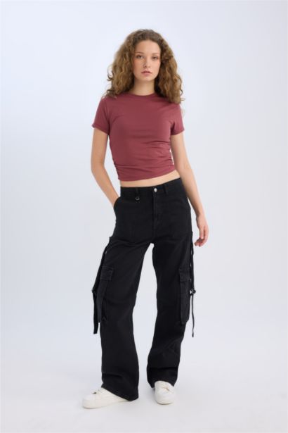 Fitted Crew Neck Short Sleeve T-Shirt