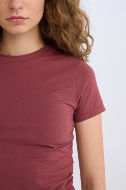 Fitted Crew Neck Short Sleeve T-Shirt