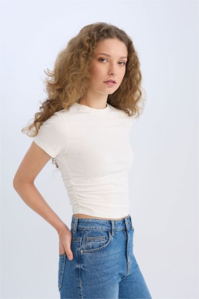 Fitted Crew Neck Short Sleeve T-Shirt