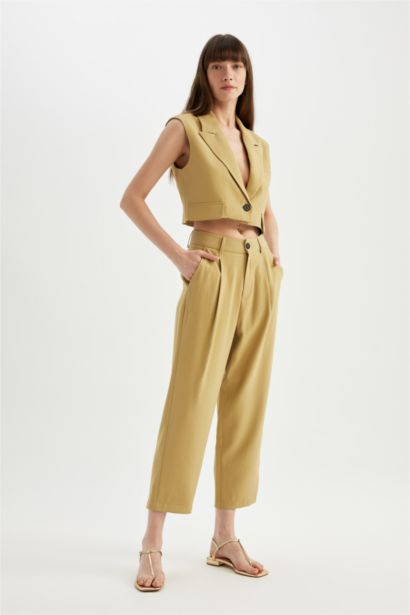 Tapered Fit Ankle Length With Pockets Trousers