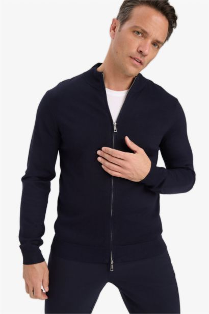 Cardigan en tricot à col roulé Coupe standard