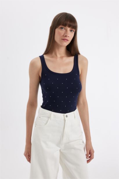 بلوزة مخططة سليم مضلع برقبة دائرية