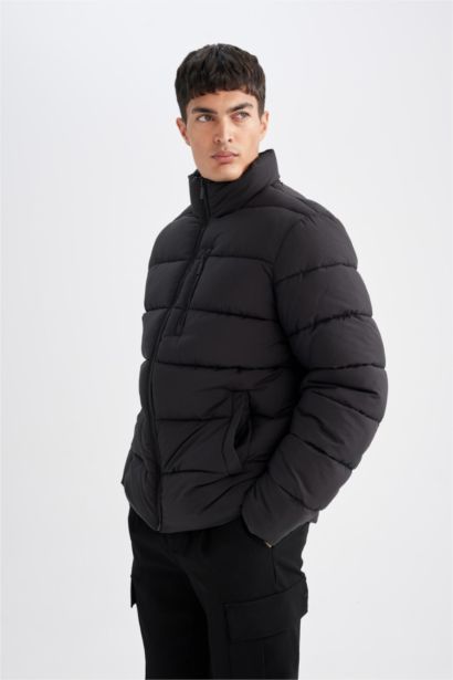 Su İtici Rüzgar Geçirmez Slim Fit Dar Kesim Dik Yaka Astarlı Fermuarlı Cepli Kışlık Şişme Mont