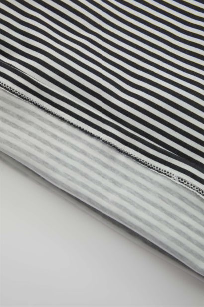 تيشيرت قصة عادية من ديزني ميكي وميني