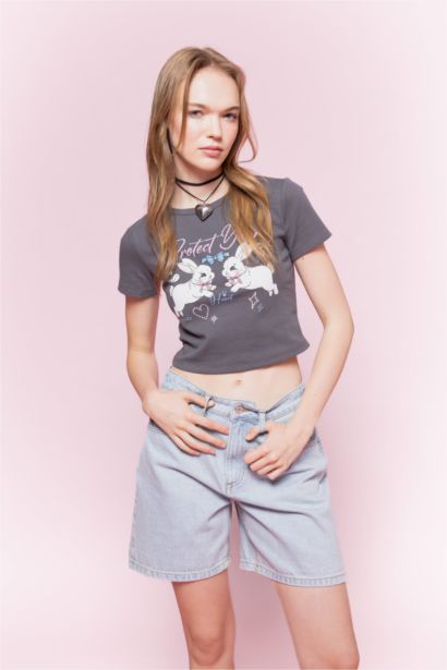 تيشيرت نص كم سليم فيت مضلع برقبة مستديرة