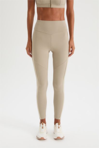 ليجن رياضي رمادي من DeFactoFit