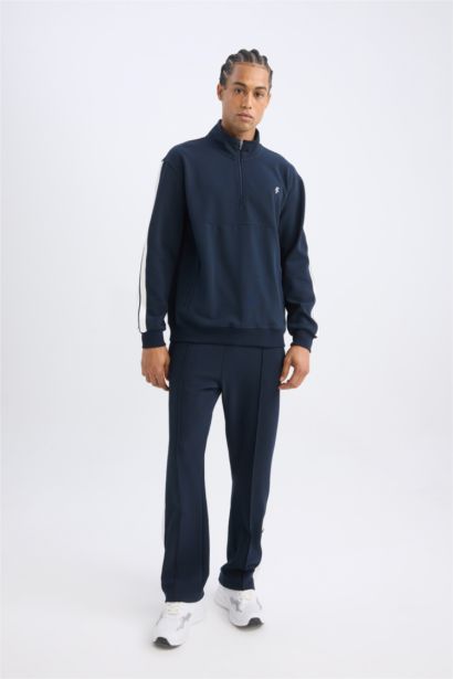 Standard Fit Sweatshirt