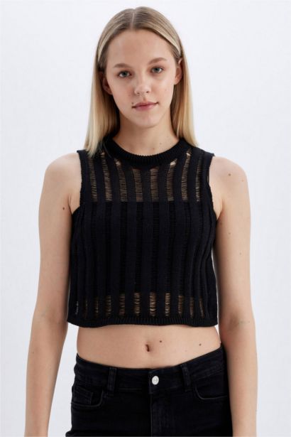 تيشيرت كت قصة عادية برقبة مستديرة