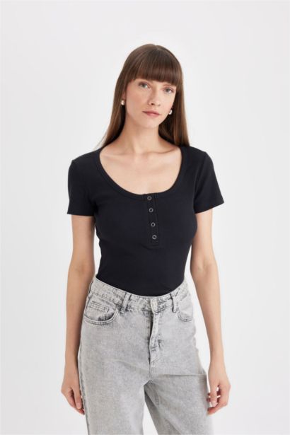 Slim Fit Crew Neck Camisole Short Sleeve T-Shirt