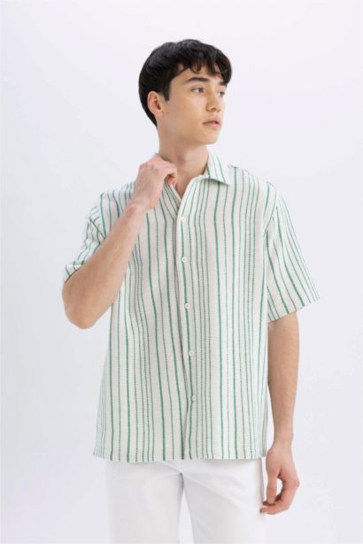 Relax Fit Striped Short Sleeve Shirt