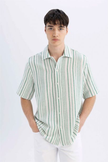 Relax Fit Striped Short Sleeve Shirt