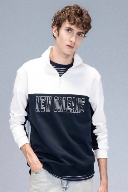 Relax Fit Long Sleeve Sweatshirt