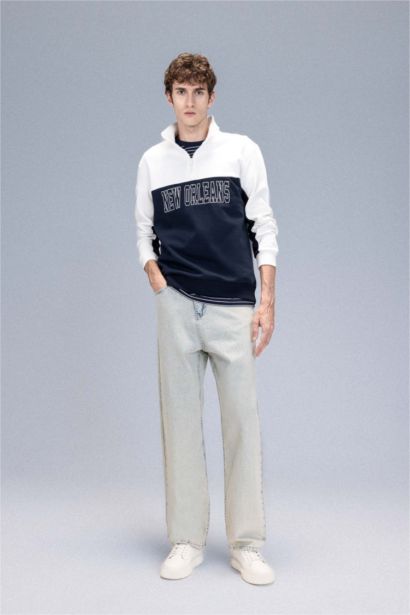 Relax Fit Long Sleeve Sweatshirt