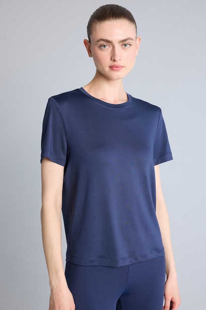 Standard Fit Short Sleeve T-Shirt