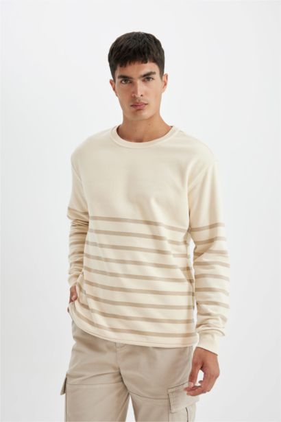 Comfort Fit Crew Neck Thick Fabric Sweatshirt