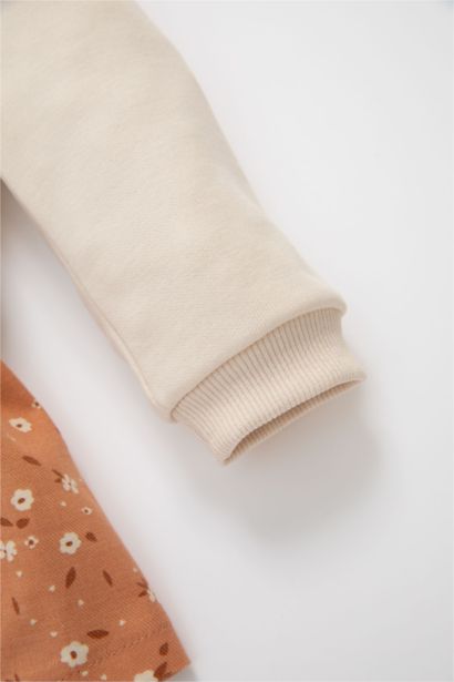 فستان بطبعة شعار قماش رقيق قصة عادية برقبة قميص