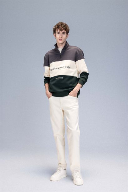 Relax Fit Dik Yaka Fermuarlı Baskılı Kalın Sweatshirt