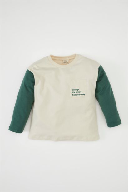 تيشيرت بريميوم بيبي اولادي كم طويل بطبعة شعار وقصة عادية بيج حجري فاتح