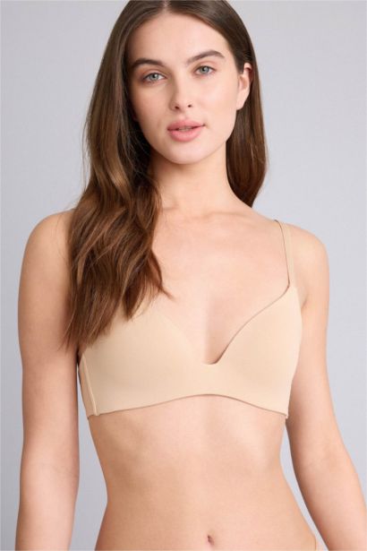 Бюстгальтер для футболки без косточек с уплотненными чашечками