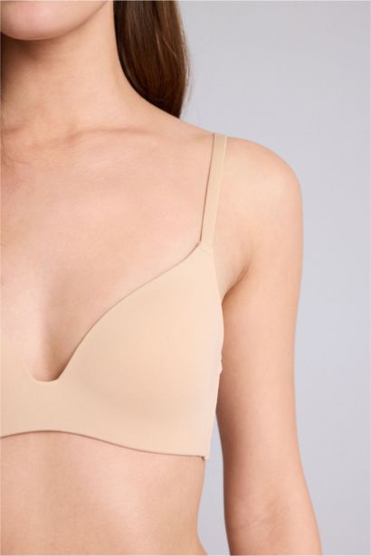 Бюстгальтер для футболки без косточек с уплотненными чашечками