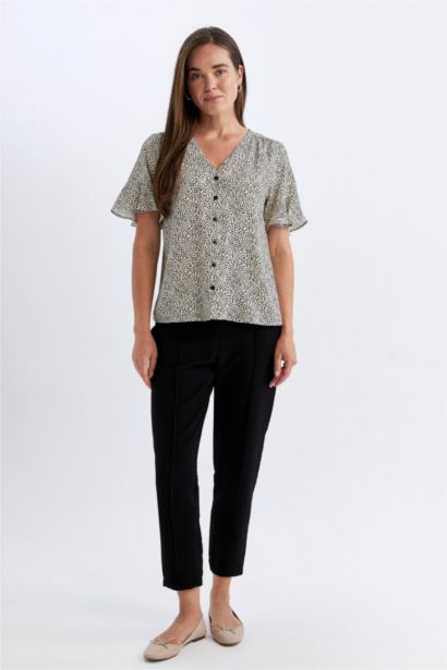 Regular Fit V-Neck Short Sleeve Shirt