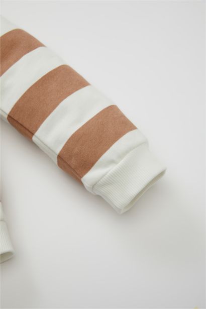 طقم بناتي مخطط سويت شيرت وليجن قصة عادية - قطعتين