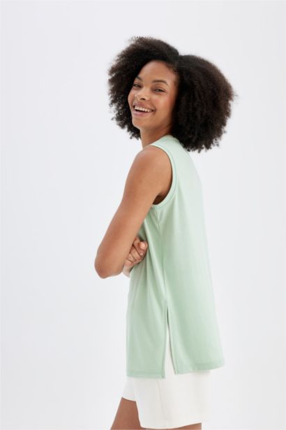 DeFactoFit Long Fit Bisiklet Yaka Sporcu Modal Atlet