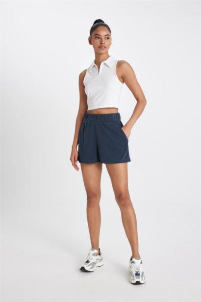 شورت رياضي قصير بجيب من DeFactoFit