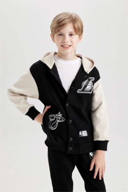 جاكيت بومبر خفيف اولادي تقيل قصة عادية وطبعة من الخلف من NBA