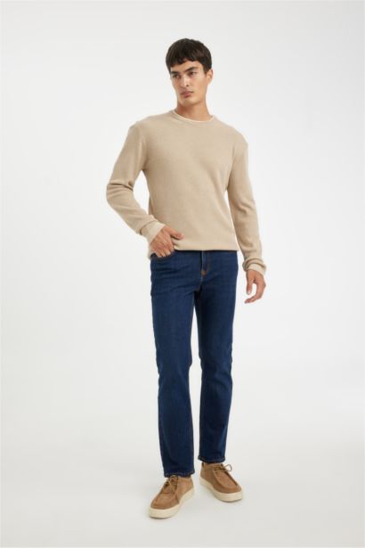 بلوفر تريكو قصة مريحة برقبة مستديرة