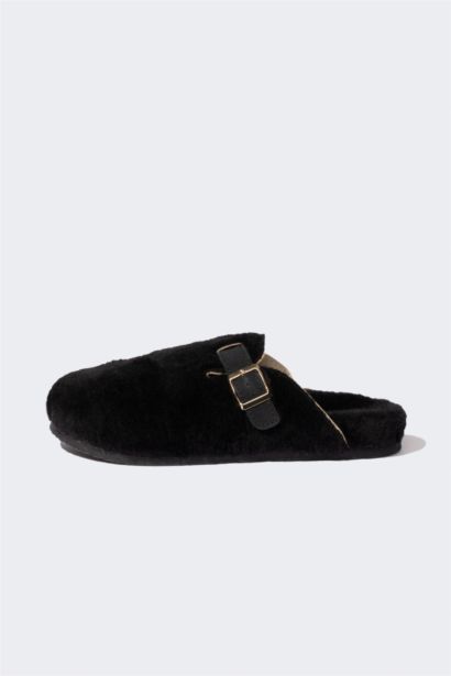 Kadın Düz Taban Toka Detaylı Ev Terliği