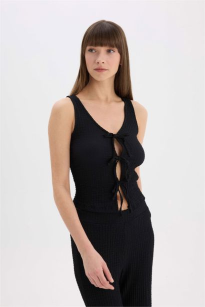 Slim Fit V Neck Crepe Tank Top