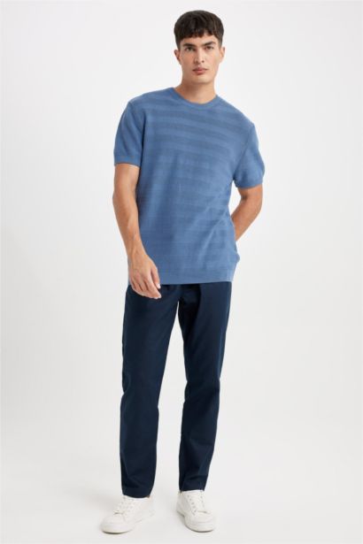 Standard Fit Regular Cut Crew Neck Cotton Knit T-Shirt