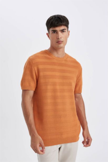 Standard Fit Crew Neck Knitwear T-Shirt