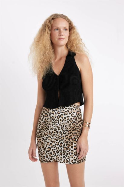 Slim Fit Polo Collar Vest