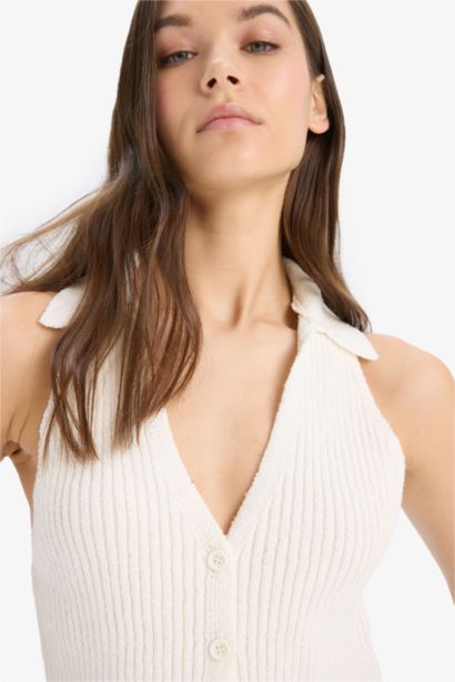 Slim Fit Polo Collar Vest