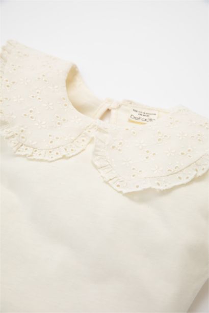 تيشيرت سامبل سادة كم طويل قصة عادية برقبة بالدانتيل