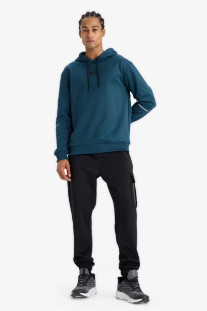 Standart Fit Kapüşonlu Sporcu Sweatshirt