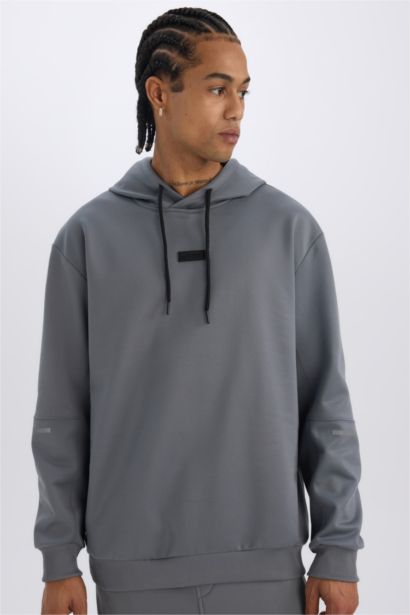 Standart Fit Kapüşonlu Basic Düz Sporcu Sweatshirt