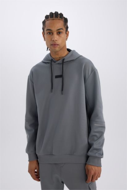 Standart Fit Kapüşonlu Basic Düz Sporcu Sweatshirt