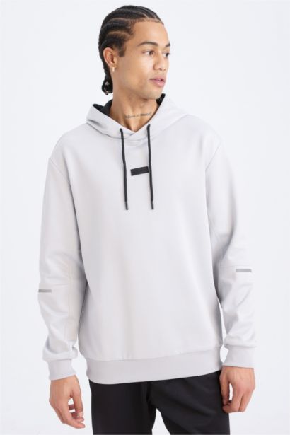 Standard Fit Sweatshirt
