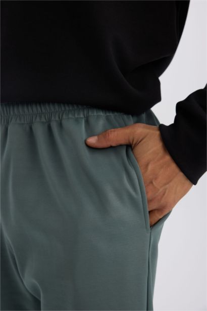 Sporcu Jogger Eşofman Altı Standart Fit Basic Düz Cepli Beli Paçası Lastikli