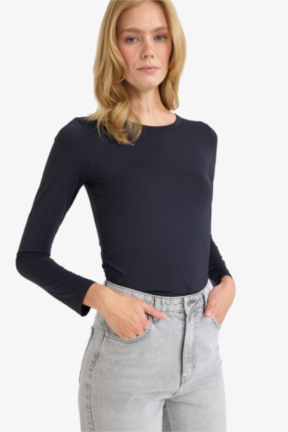 تيشيرت سادة ردن طويل سليم فيت وياخة مستديرة