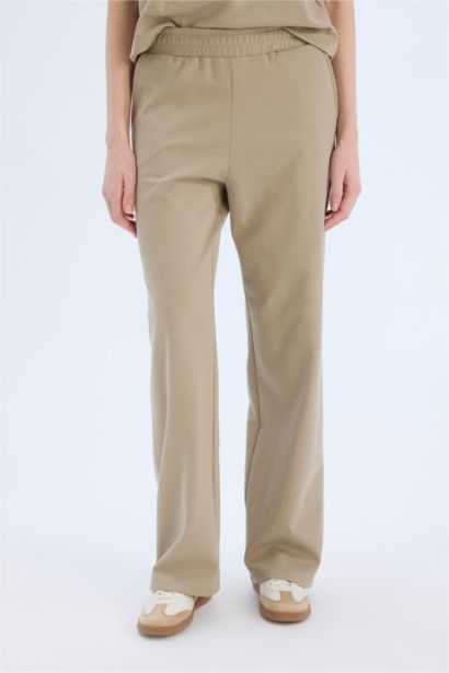 Elastic Waist Pocketed Basic Wide Leg Sweatpants